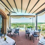 مزرعة للإقامة Borgo Divino