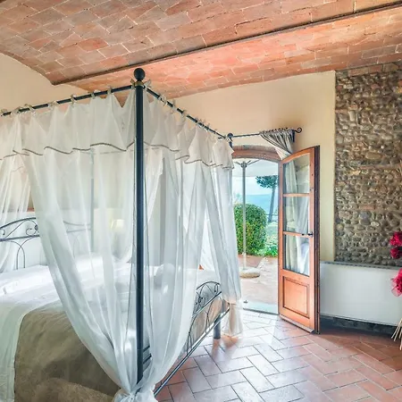 Borgo Divino Alloggio per agriturismo