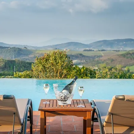 Borgo Divino Alloggio per agriturismo Montespertoli