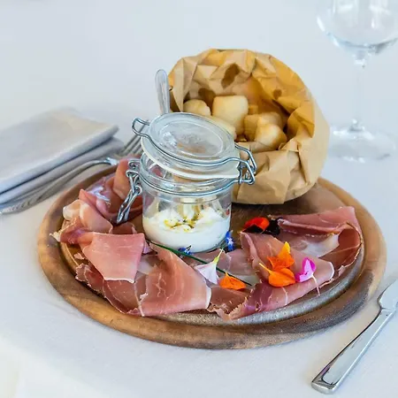 Alloggio per agriturismo Borgo Divino