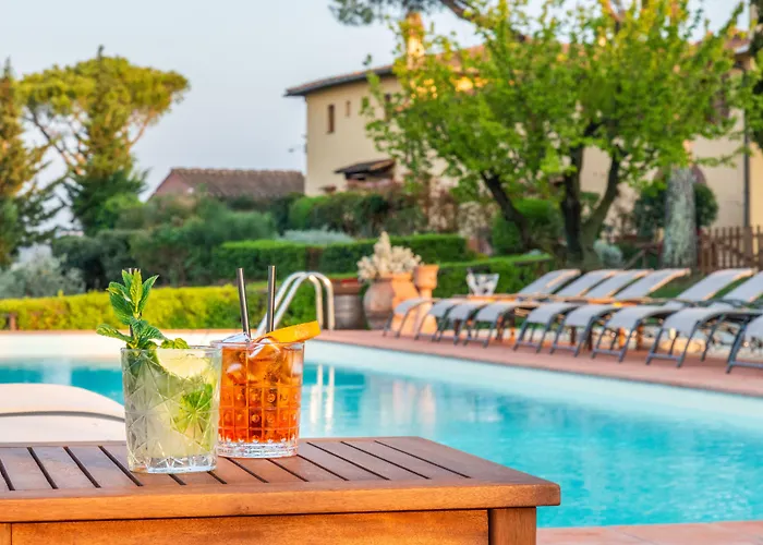 Borgo Divino Фермерский дом Монтеспертоли