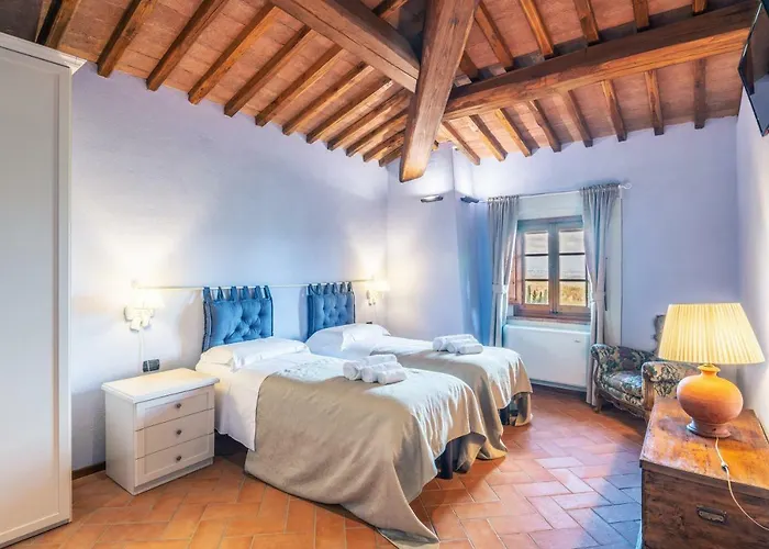 Borgo Divino Фермерский дом Монтеспертоли