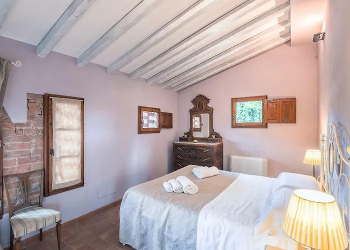 Borgo Divino Фермерский дом Монтеспертоли