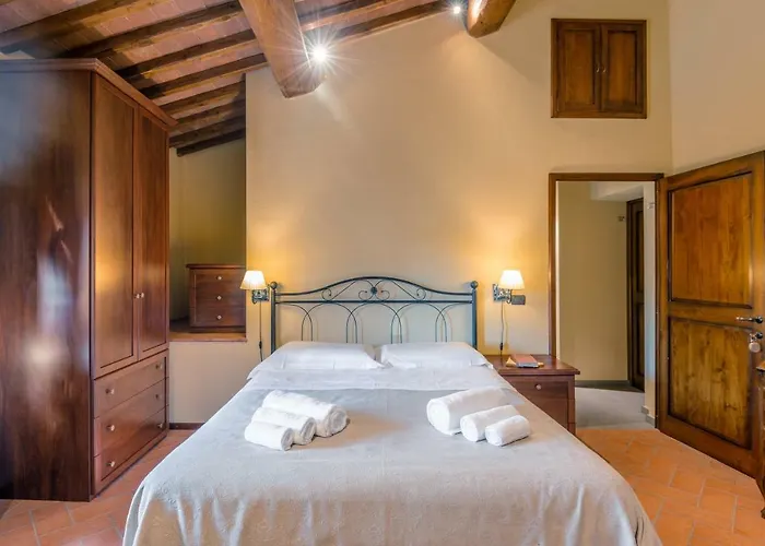 Borgo Divino Монтеспертоли