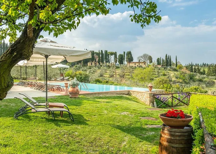 Borgo Divino Фермерский дом Монтеспертоли